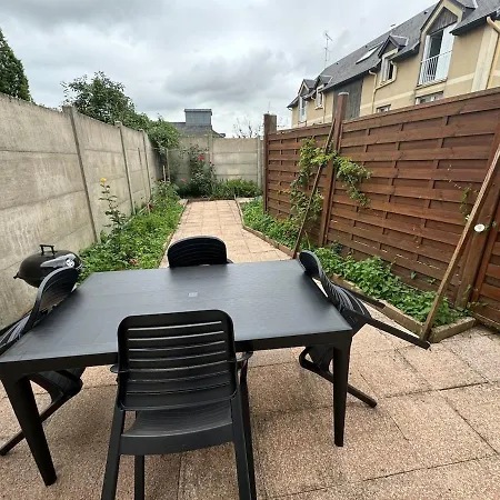 Maison Typique Le Neubourg